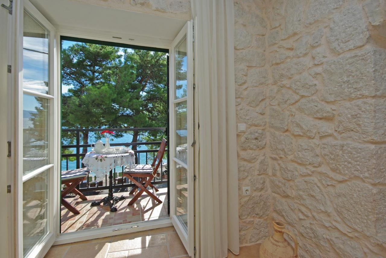 Appartement Steinhaus Dalmatien à Podaca Extérieur photo