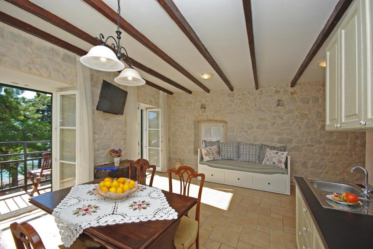 Appartement Steinhaus Dalmatien à Podaca Extérieur photo