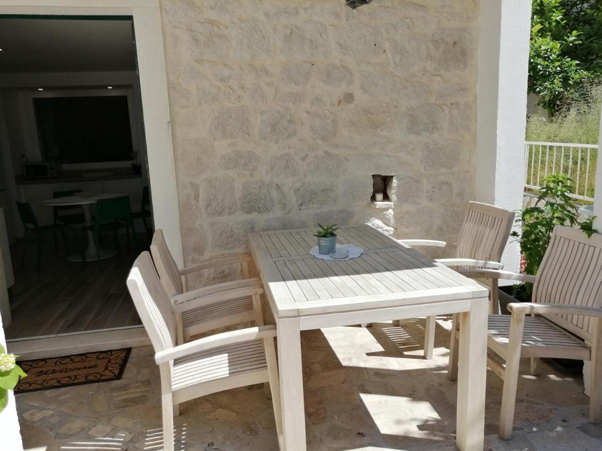 Appartement Steinhaus Dalmatien à Podaca Extérieur photo